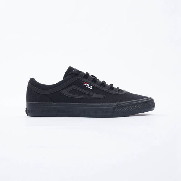 fila canvas trainers